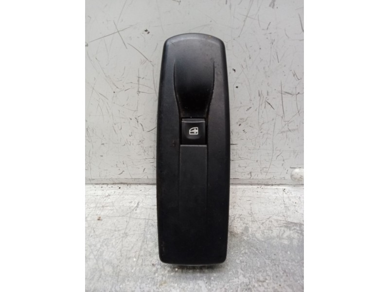 Recambio de mando elevalunas delantero derecho para renault megane iii hatchback (bz0/1_, b3_) 1.6 16v (bz1b, bz1h) referencia O