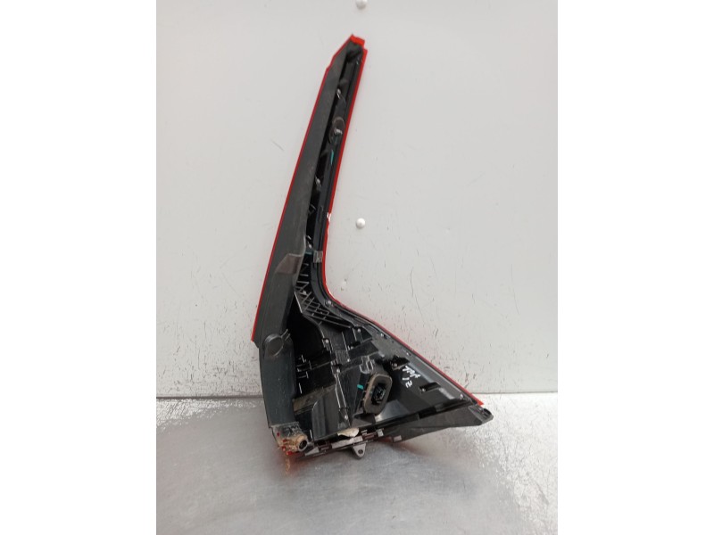 Recambio de piloto trasero izquierdo para volvo xc60 business plus 2wd referencia OEM IAM   