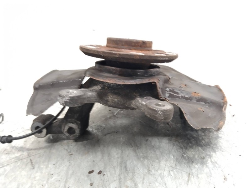 Recambio de mangueta delantera izquierda para mercedes clase b (w245) 2.0 cdi cat referencia OEM IAM   