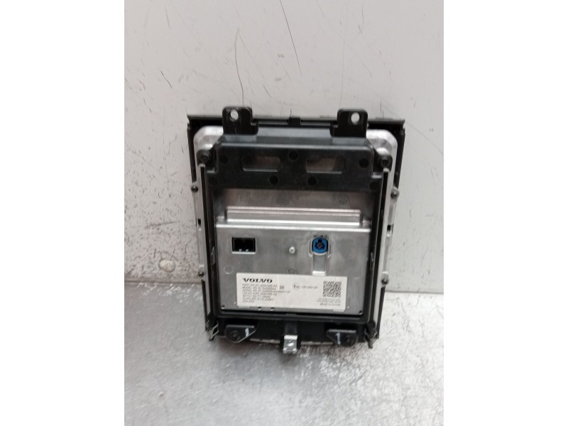 Recambio de pantalla multifuncion para volvo xc60 business plus 2wd referencia OEM IAM 32247465AA QV00004A 