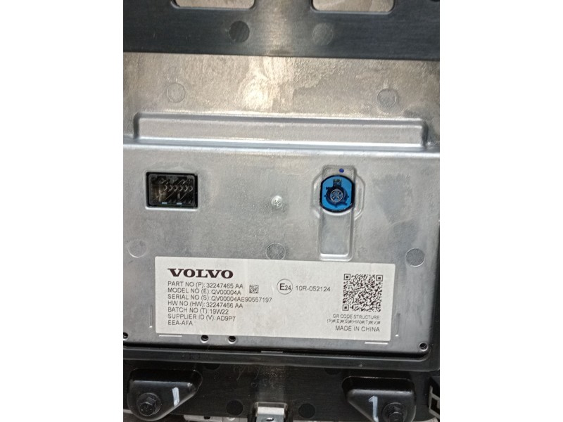 Recambio de pantalla multifuncion para volvo xc60 business plus 2wd referencia OEM IAM 32247465AA QV00004A 