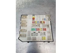 Recambio de caja reles / fusibles para renault megane iii hatchback (bz0/1_, b3_) 1.6 16v (bz1b, bz1h) referencia OEM IAM 284B60