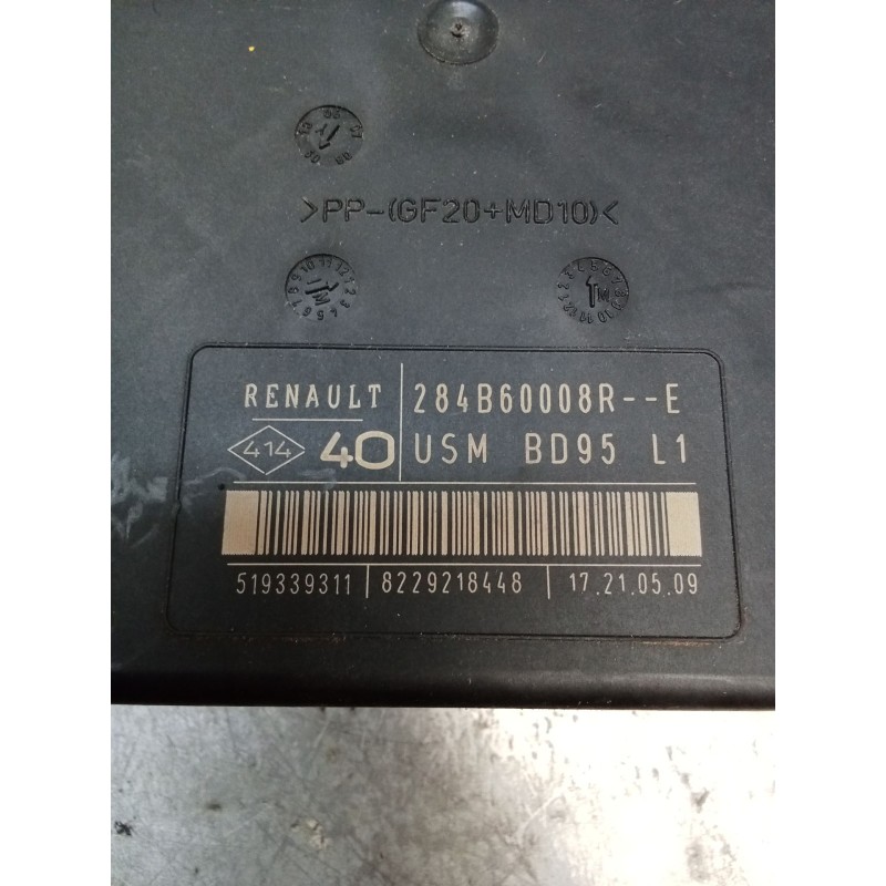 Recambio de caja reles / fusibles para renault megane iii hatchback (bz0/1_, b3_) 1.6 16v (bz1b, bz1h) referencia OEM IAM 284B60
