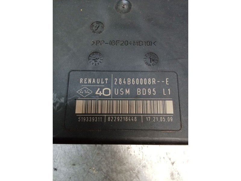 Recambio de caja reles / fusibles para renault megane iii hatchback (bz0/1_, b3_) 1.6 16v (bz1b, bz1h) referencia OEM IAM 284B60