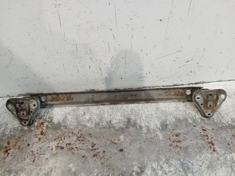 Recambio de refuerzo paragolpes trasero para toyota yaris (_p9_) 1.4 d-4d (nlp90_) referencia OEM IAM   