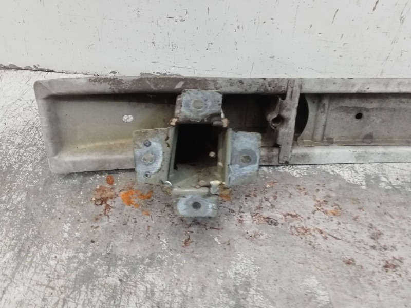 Recambio de refuerzo paragolpes delantero para nissan primastar furgoneta (x83) 1.9 dci 100 referencia OEM IAM   