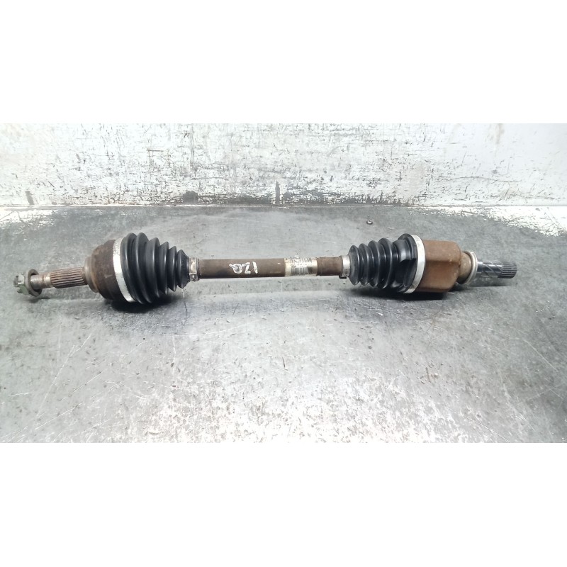 Recambio de transmision delantera izquierda para renault megane ii (bm0/1_, cm0/1_) 1.6 16v (bm0c, cm0c) referencia OEM IAM 8200