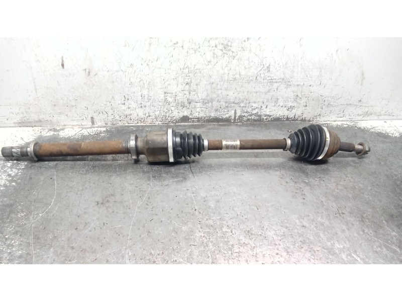 Recambio de transmision delantera derecha para renault megane ii (bm0/1_, cm0/1_) 1.6 16v (bm0c, cm0c) referencia OEM IAM 820026