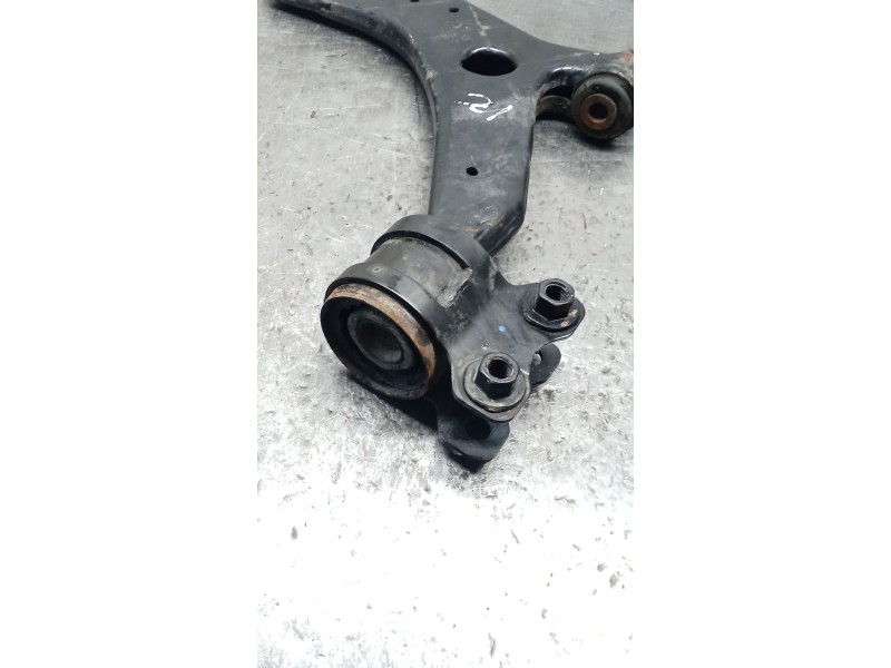 Recambio de brazo suspension inferior delantero izquierdo para ford focus c-max (dm2) 1.8 tdci referencia OEM IAM   
