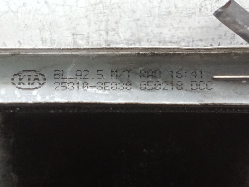 Recambio de radiador agua para kia sorento i (jc) 2.5 crdi referencia OEM IAM 253103E030  