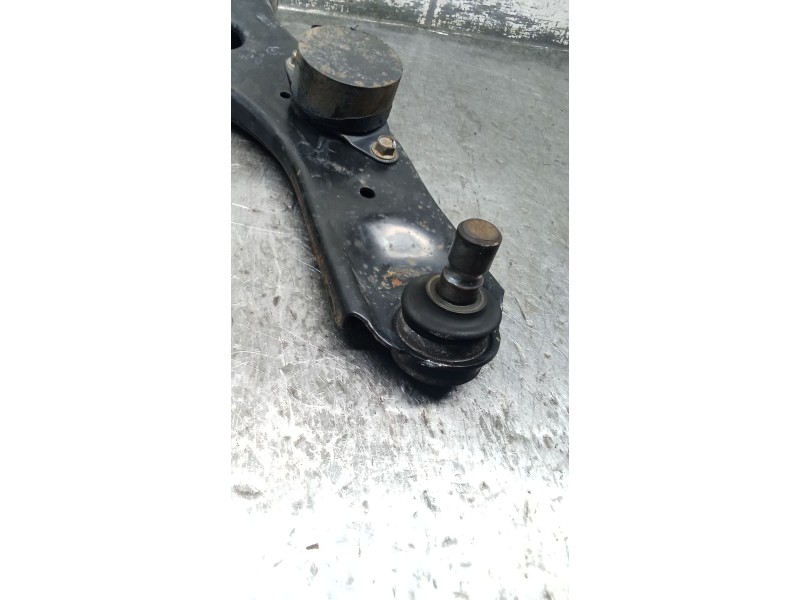 Recambio de brazo suspension inferior delantero derecho para mazda 3 (bk) 1.6 di turbo referencia OEM IAM   