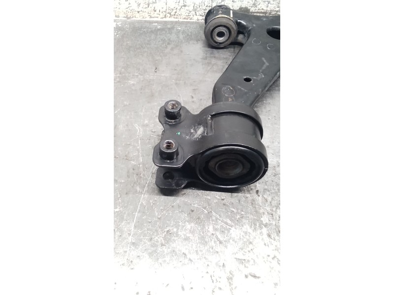 Recambio de brazo suspension inferior delantero derecho para mazda 3 (bk) 1.6 di turbo referencia OEM IAM   