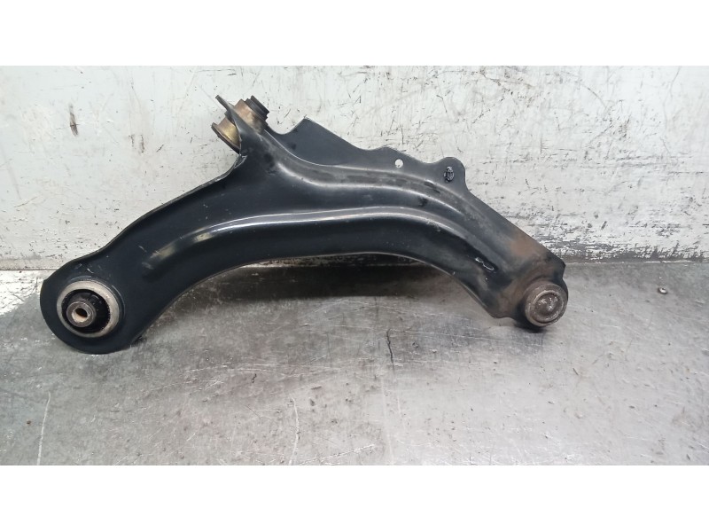 Recambio de brazo suspension inferior delantero izquierdo para renault megane ii (bm0/1_, cm0/1_) 1.6 16v (bm0c, cm0c) referenci