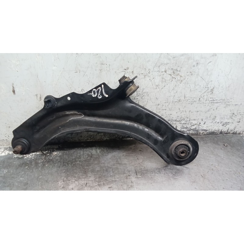 Recambio de brazo suspension inferior delantero izquierdo para renault megane ii (bm0/1_, cm0/1_) 1.6 16v (bm0c, cm0c) referenci