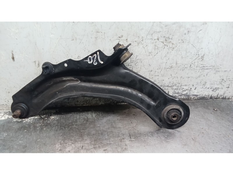 Recambio de brazo suspension inferior delantero izquierdo para renault megane ii (bm0/1_, cm0/1_) 1.6 16v (bm0c, cm0c) referenci