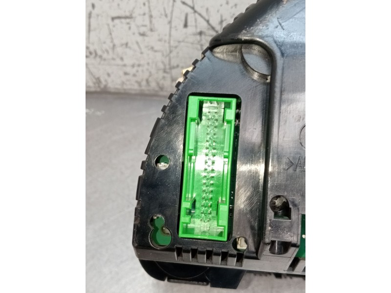 Recambio de cuadro instrumentos para audi a4 b7 (8ec) 2.0 tdi 16v referencia OEM IAM   