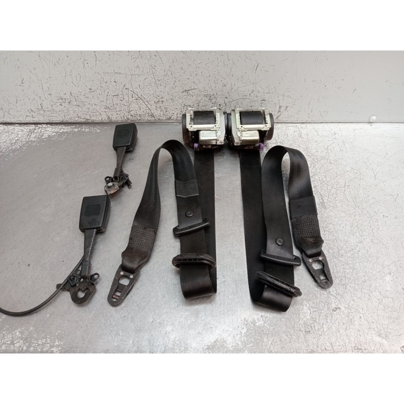 Recambio de juego cinturones delantero para audi a4 b7 (8ec) 2.0 tdi 16v referencia OEM IAM  4P 