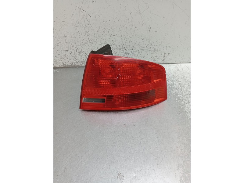 Recambio de piloto trasero derecho para audi a4 b7 (8ec) 2.0 tdi 16v referencia OEM IAM   