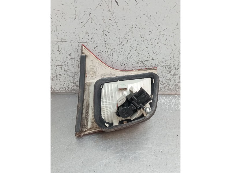 Recambio de piloto trasero izquierdo interior para audi a4 b7 (8ec) 2.0 tdi 16v referencia OEM IAM 8E5945093A  