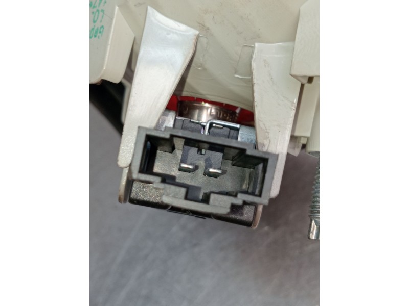 Recambio de piloto trasero izquierdo interior para audi a4 b7 (8ec) 2.0 tdi 16v referencia OEM IAM 8E5945093A  