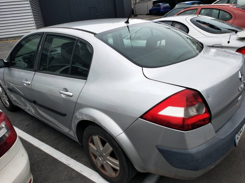 renault megane ii classic berlina del año 2005