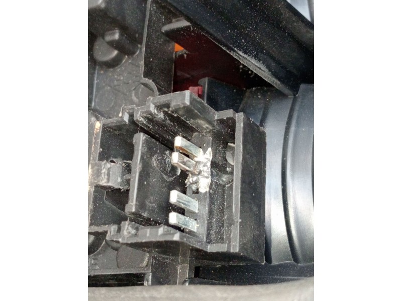 Recambio de piloto trasero derecho para renault laguna ii (bg0/1_) 2.2 dci (bg0f) referencia OEM IAM   