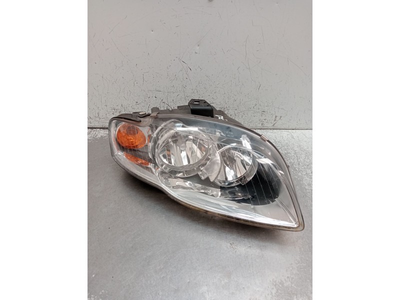 Recambio de faro derecho para audi a4 b7 (8ec) 2.0 tdi 16v referencia OEM IAM   