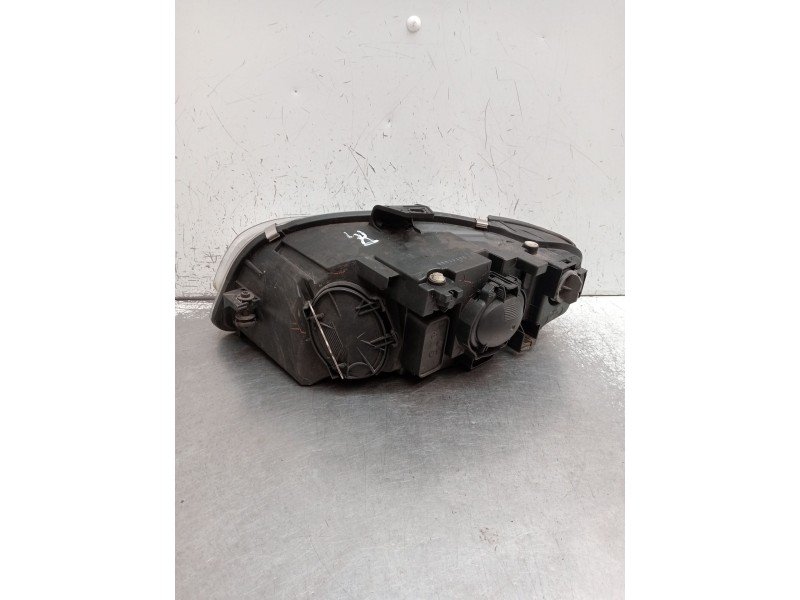 Recambio de faro derecho para audi a4 b7 (8ec) 2.0 tdi 16v referencia OEM IAM   