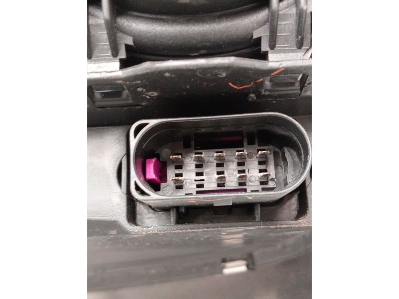 Recambio de faro derecho para audi a4 b7 (8ec) 2.0 tdi 16v referencia OEM IAM   