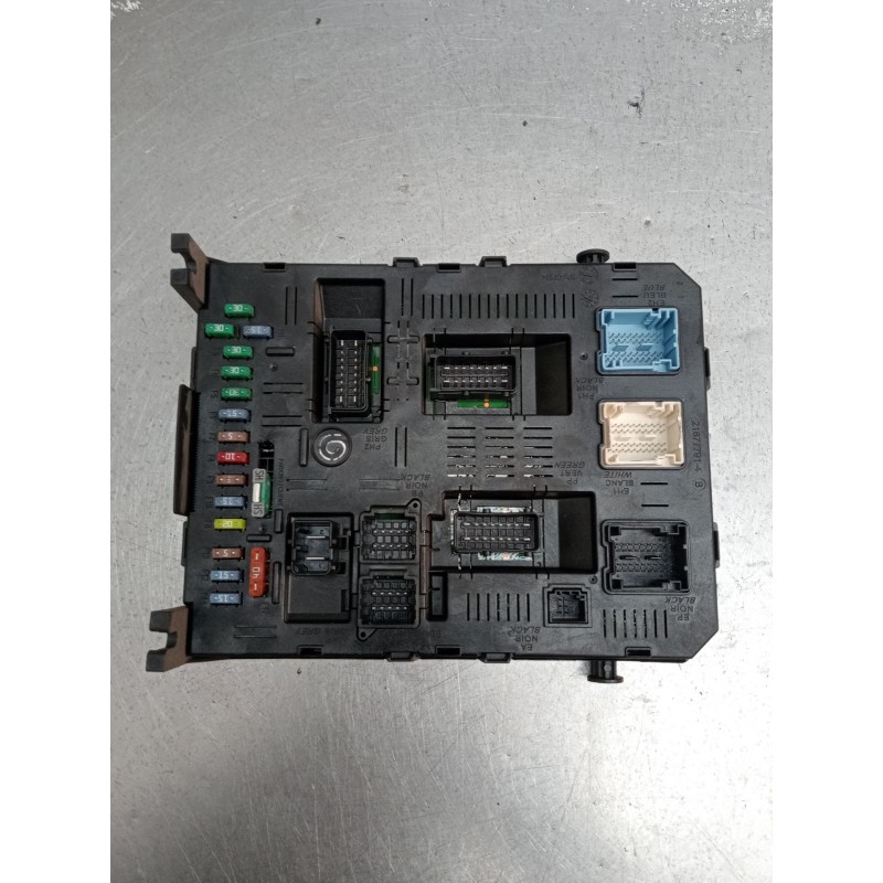 Recambio de caja reles / fusibles para peugeot 307 sw (3h) 1.6 hdi 110 referencia OEM IAM 9661940480 BSI2004H05 01160106