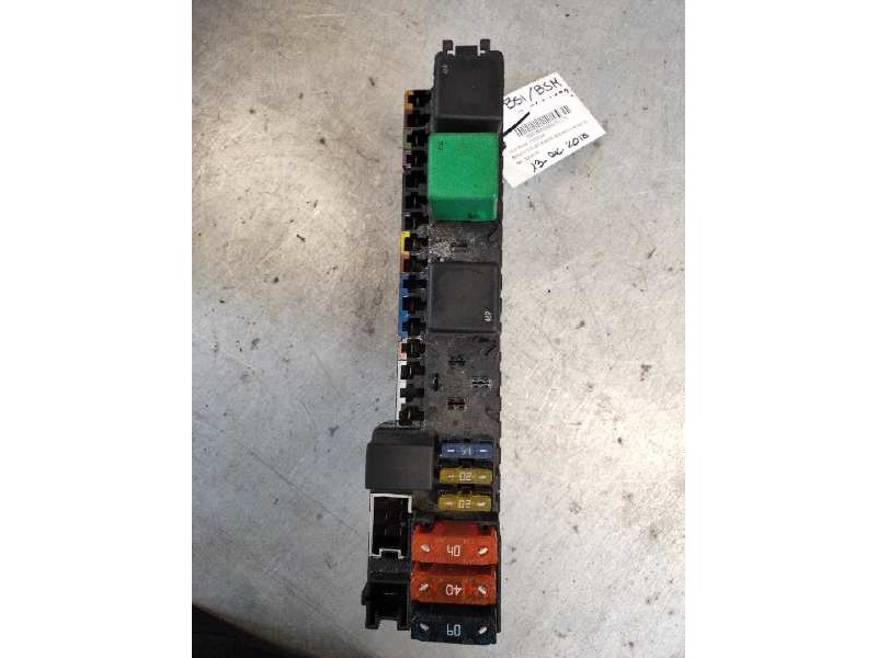 Recambio de caja reles / fusibles para mercedes clase s (w220) berlina 5.0 v8 24v cat referencia OEM IAM 05045123 A0275454532 