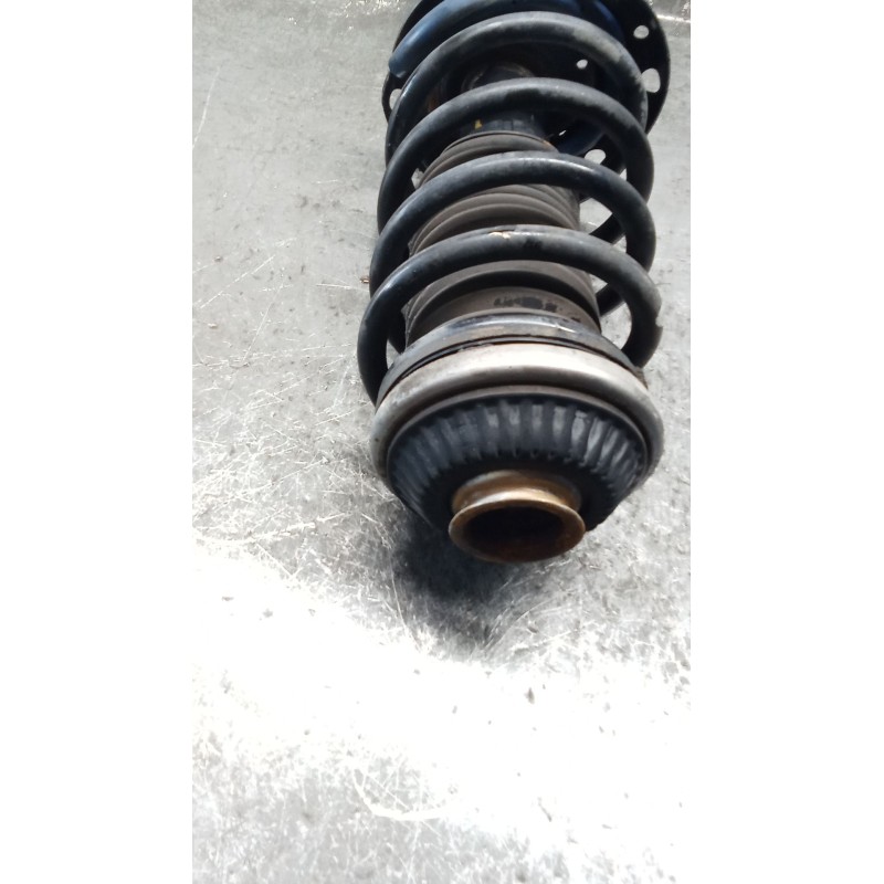 Recambio de amortiguador delantero derecho para opel zafira / zafira family b (a05) 1.9 cdti (m75) referencia OEM IAM 22214013 2