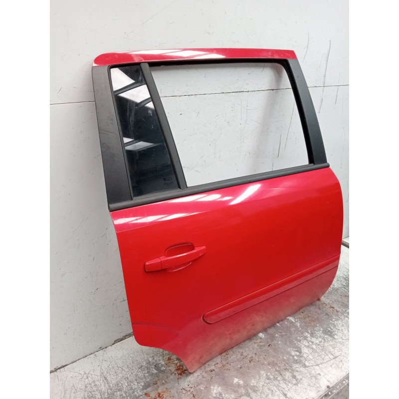 Recambio de puerta trasera derecha para opel zafira / zafira family b (a05) 1.9 cdti (m75) referencia OEM IAM   