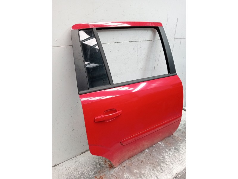 Recambio de puerta trasera derecha para opel zafira / zafira family b (a05) 1.9 cdti (m75) referencia OEM IAM   