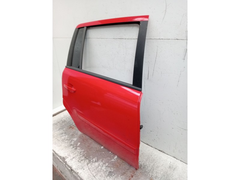 Recambio de puerta trasera derecha para opel zafira / zafira family b (a05) 1.9 cdti (m75) referencia OEM IAM   