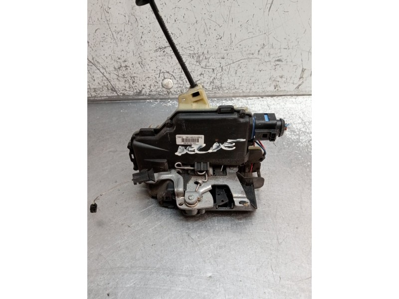 Recambio de motor cierre centralizado delantero derecho para seat ibiza iii (6l1) 1.4 tdi referencia OEM IAM 3B1837016BQ 3P 