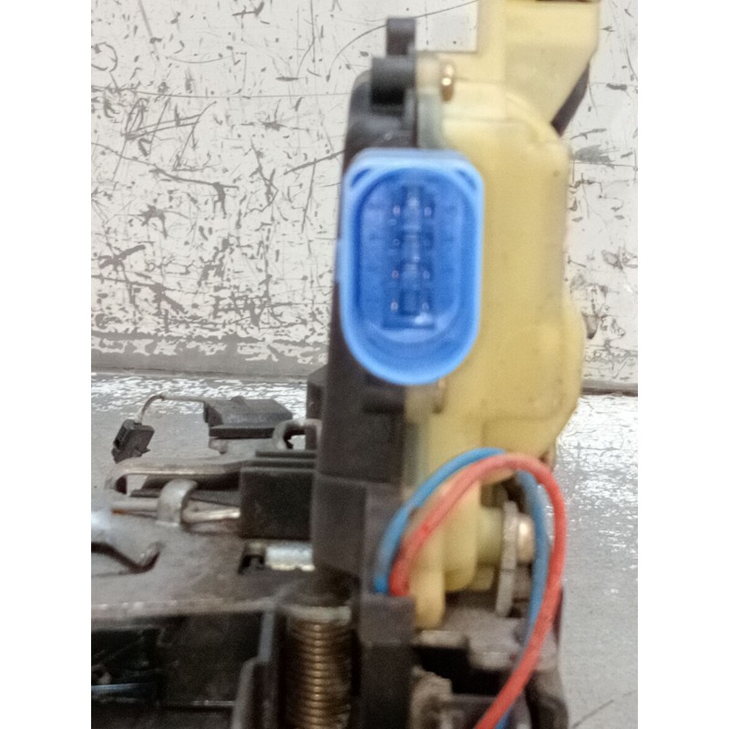 Recambio de motor cierre centralizado delantero derecho para seat ibiza iii (6l1) 1.4 tdi referencia OEM IAM 3B1837016BQ 3P 