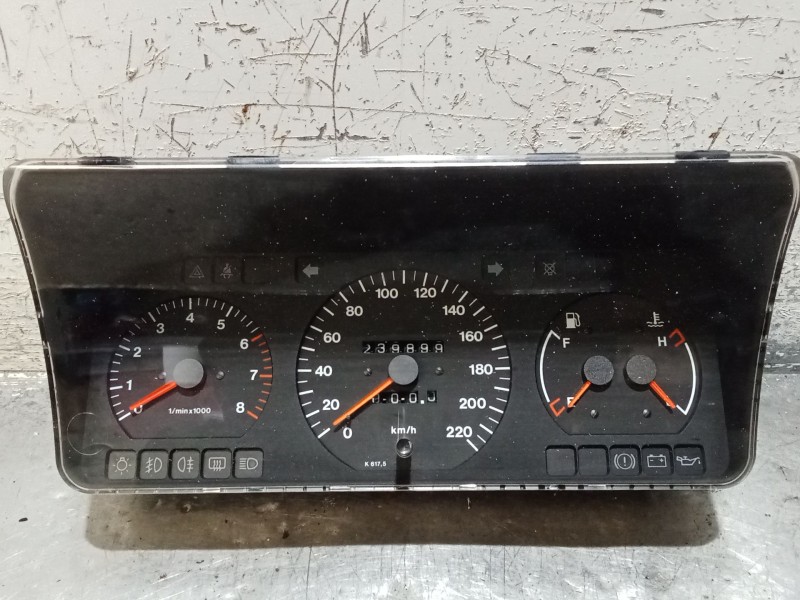 Recambio de cuadro instrumentos para volvo 460 (464) 1.8 referencia OEM IAM 46685702 640011 