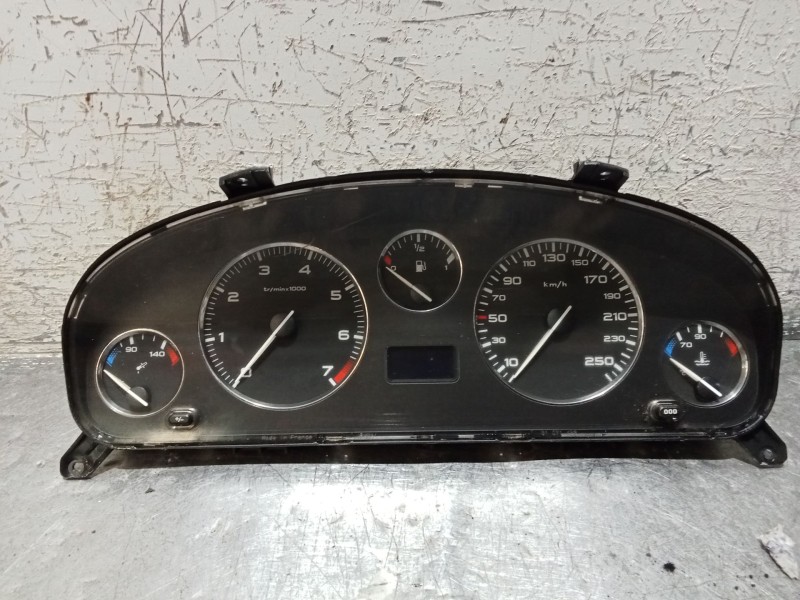 Recambio de cuadro instrumentos para peugeot 406 coupe (s1/s2) 2.2 referencia OEM IAM 9648213780 110080108029 