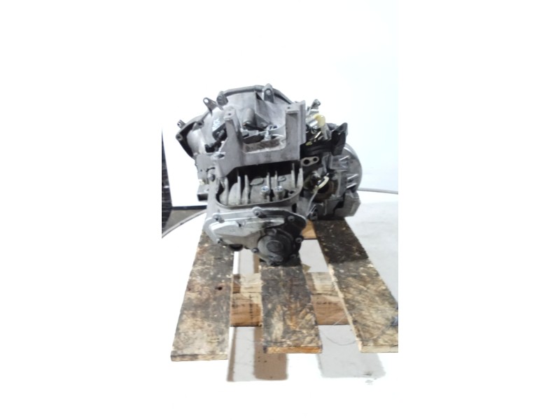 Recambio de caja cambios para peugeot 407 (6d_) 2.2 hdi 170 (6d4hth) referencia OEM IAM 20MB15 6v 0512744