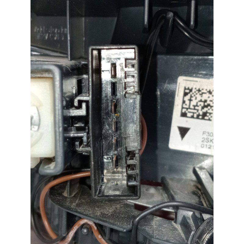 Recambio de piloto trasero izquierdo interior para bmw 3 touring (f31) 318 d referencia OEM IAM H7736911907 2SD012147 2SD012149