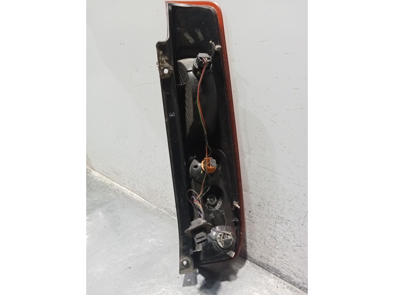 Recambio de piloto trasero izquierdo para ford fiesta v (jh_, jd_) 1.4 16v referencia OEM IAM   