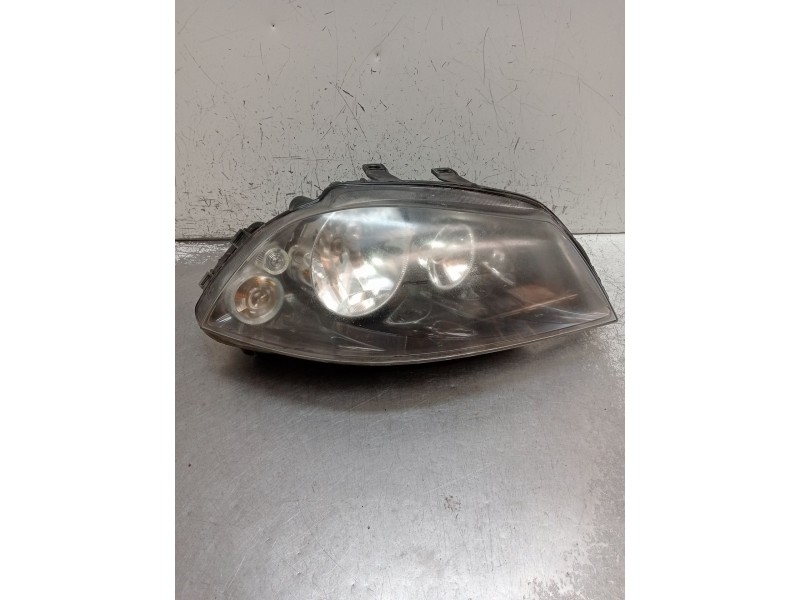 Recambio de faro derecho para seat ibiza iii (6l1) 1.4 tdi referencia OEM IAM 6L1941752G  