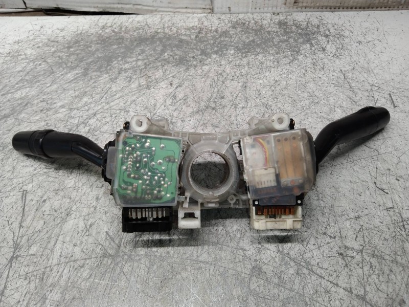 Recambio de mando luces para toyota land cruiser (j9) 3.0 turbodiesel referencia OEM IAM 8431035670 17A0896 17A164