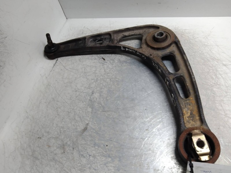 Recambio de brazo suspension inferior delantero izquierdo para renault laguna (b56) 2.0 d rn (b56f/g) referencia OEM IAM   