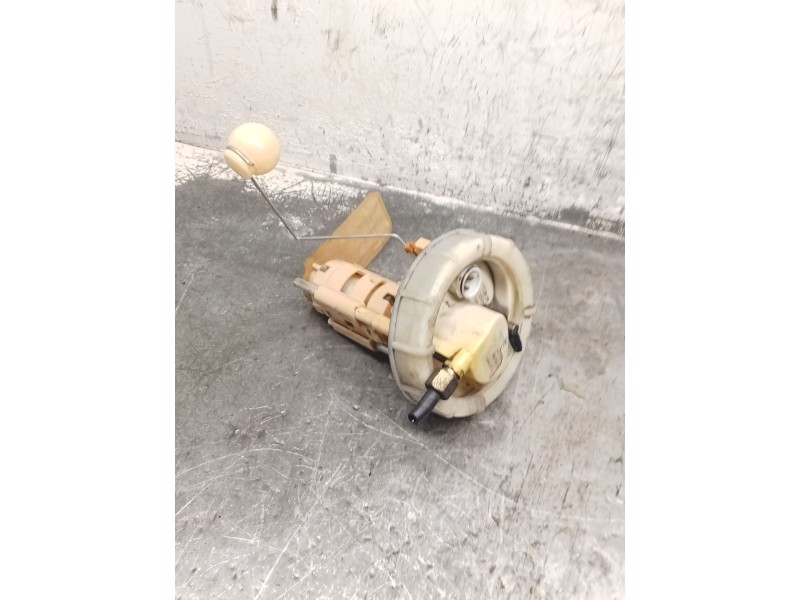 Recambio de bomba combustible para volvo 460 (464) 1.8 referencia OEM IAM 464979  