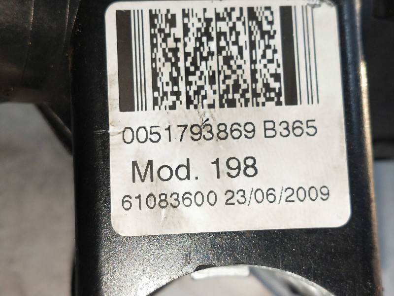 Recambio de conmutador de arranque para lancia delta (181) argento referencia OEM IAM 61083600  