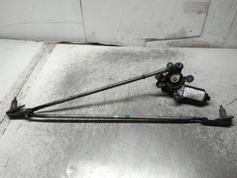 Recambio de motor limpia delantero para toyota land cruiser (j9) 3.0 turbodiesel referencia OEM IAM 8492000830  