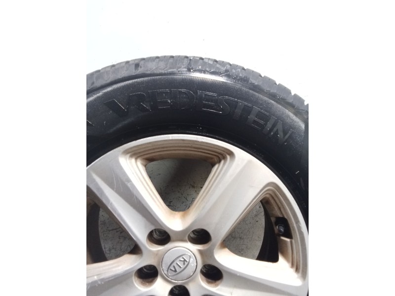 Recambio de juego llantas para kia sportage iii (sl) 1.6 gdi referencia OEM IAM 215/70 R16 100H  