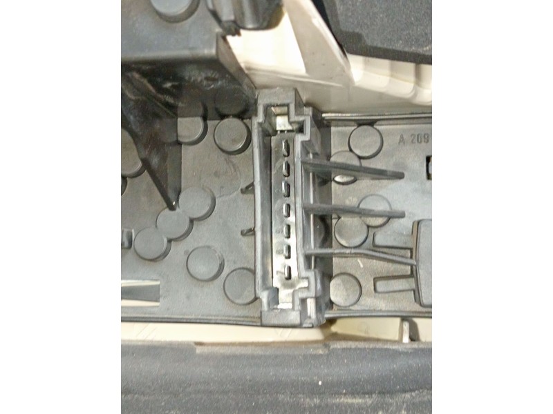 Recambio de piloto trasero derecho para mercedes-benz clk (c209) clk 270 cdi (209.316) referencia OEM IAM   